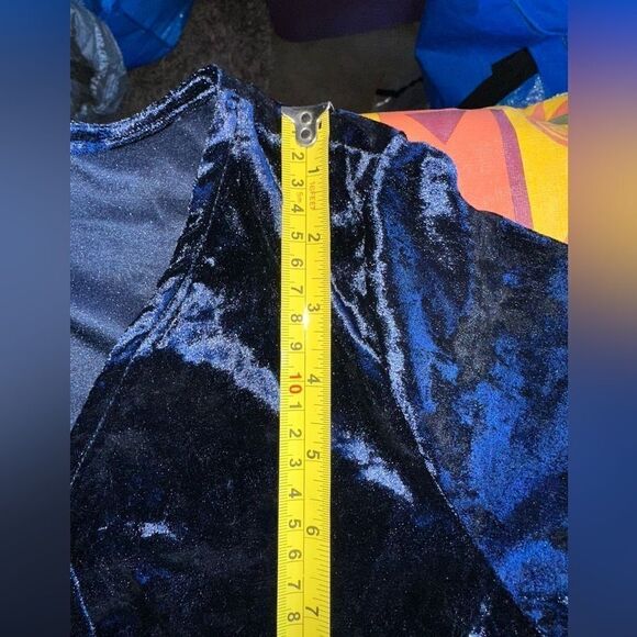 Nwt Inner Beauty Women's deep blue Crushed Velvet Surplice Front Top sz M - Picture 14 of 15